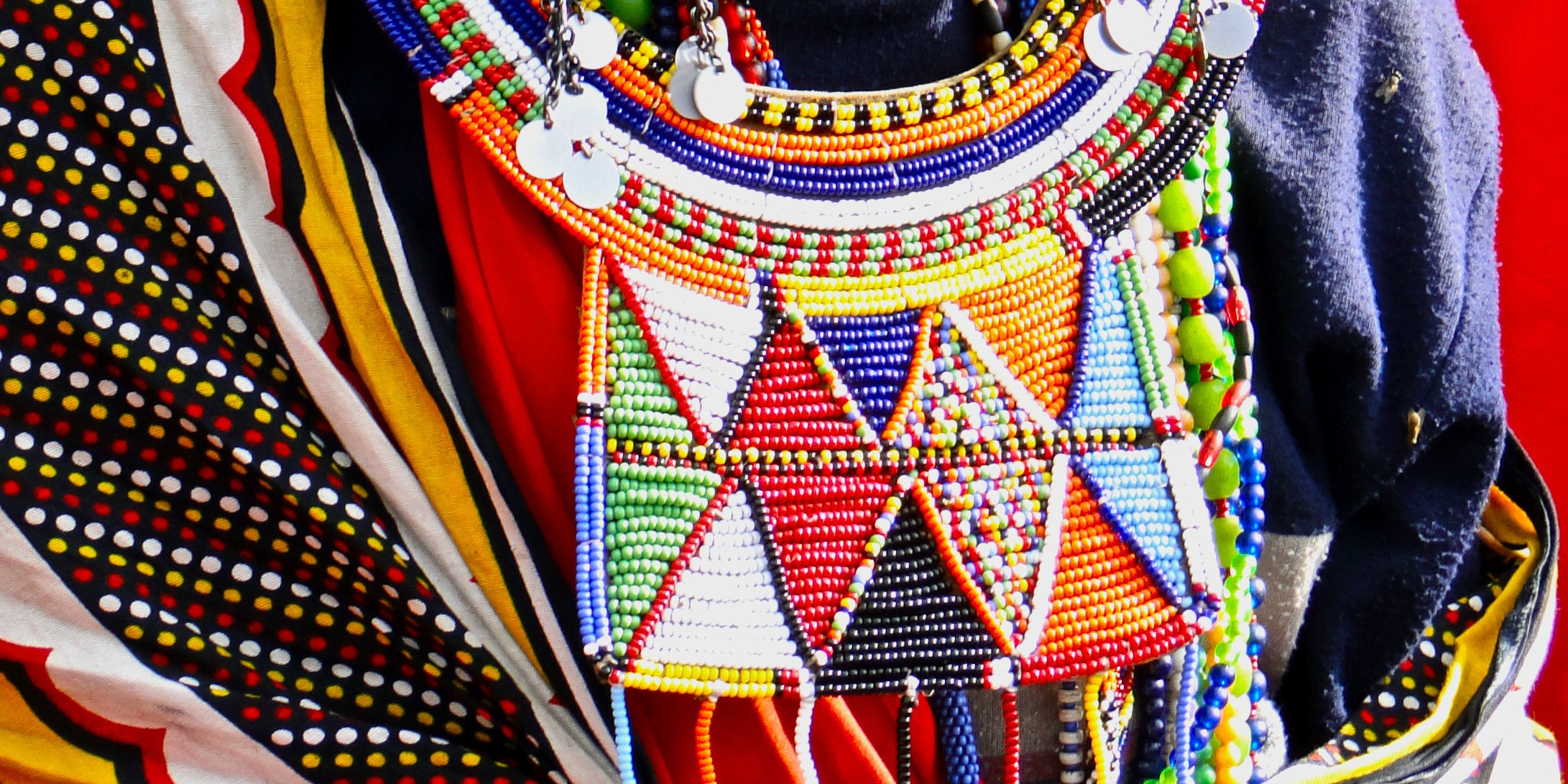Seeing Both Maasai'des